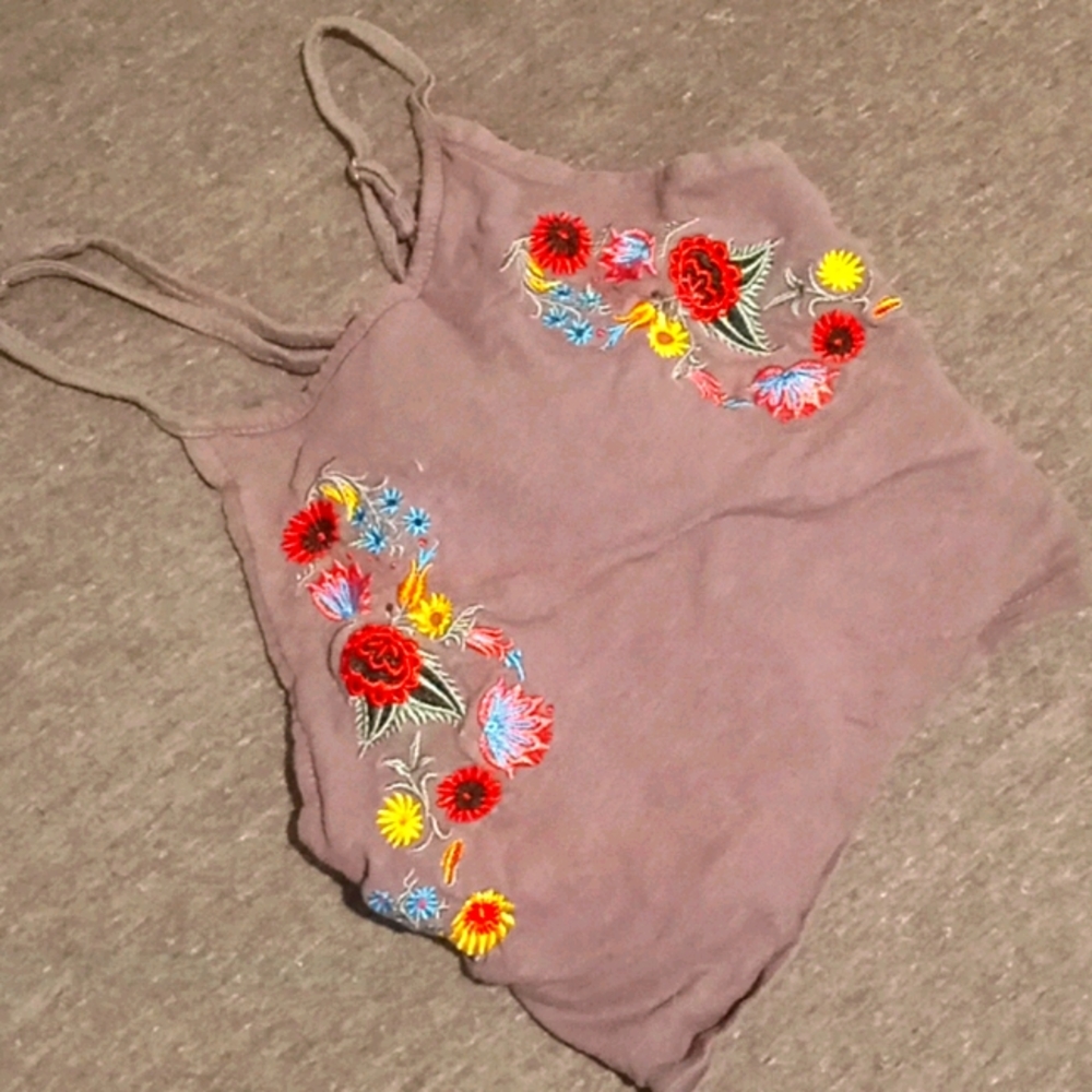 Beautiful flowered crop top